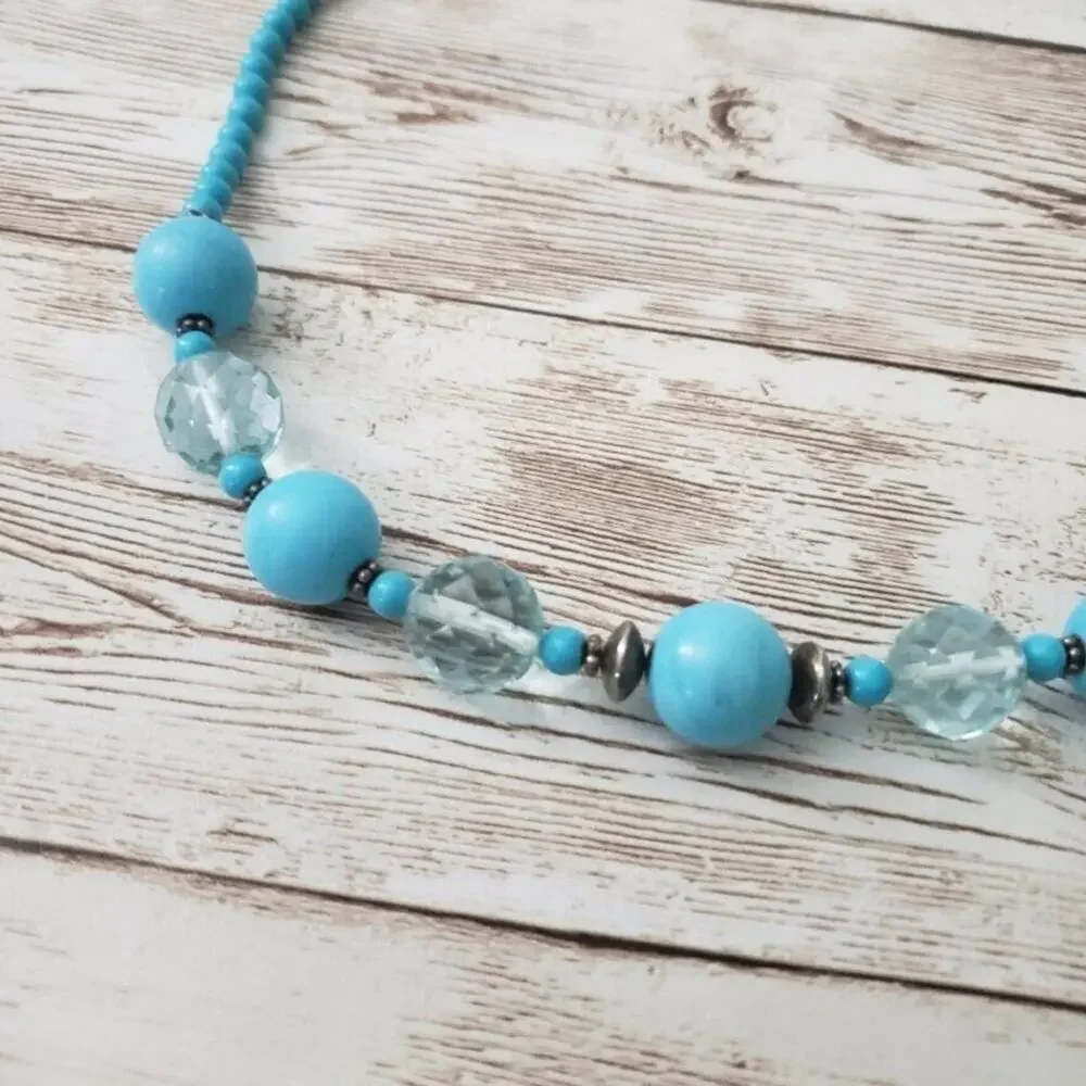 Vintage Necklace - Turquoise Tone Circular Beads Unusual